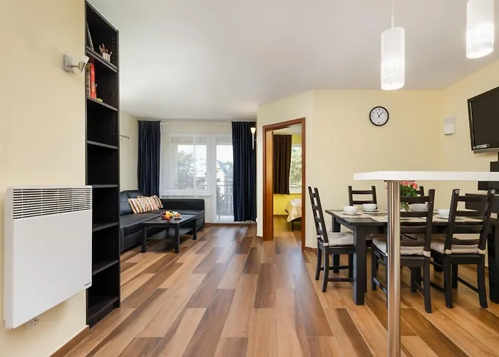 Spokojny Blisko Plazy - Spacerowa - By Renters 아파트 Łukęcin